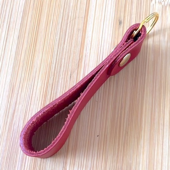 Brand New Giorgio Armani Gold Tone & Red Monogram A Keychain & Red Leather Strap - Picture 9 of 13